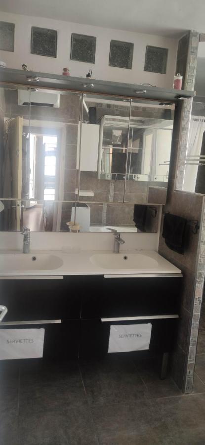 Logement Entier A 15 Mn D'Avignon, 10Mn D'Orange Deux Chambres Roquemaure  Bagian luar foto
